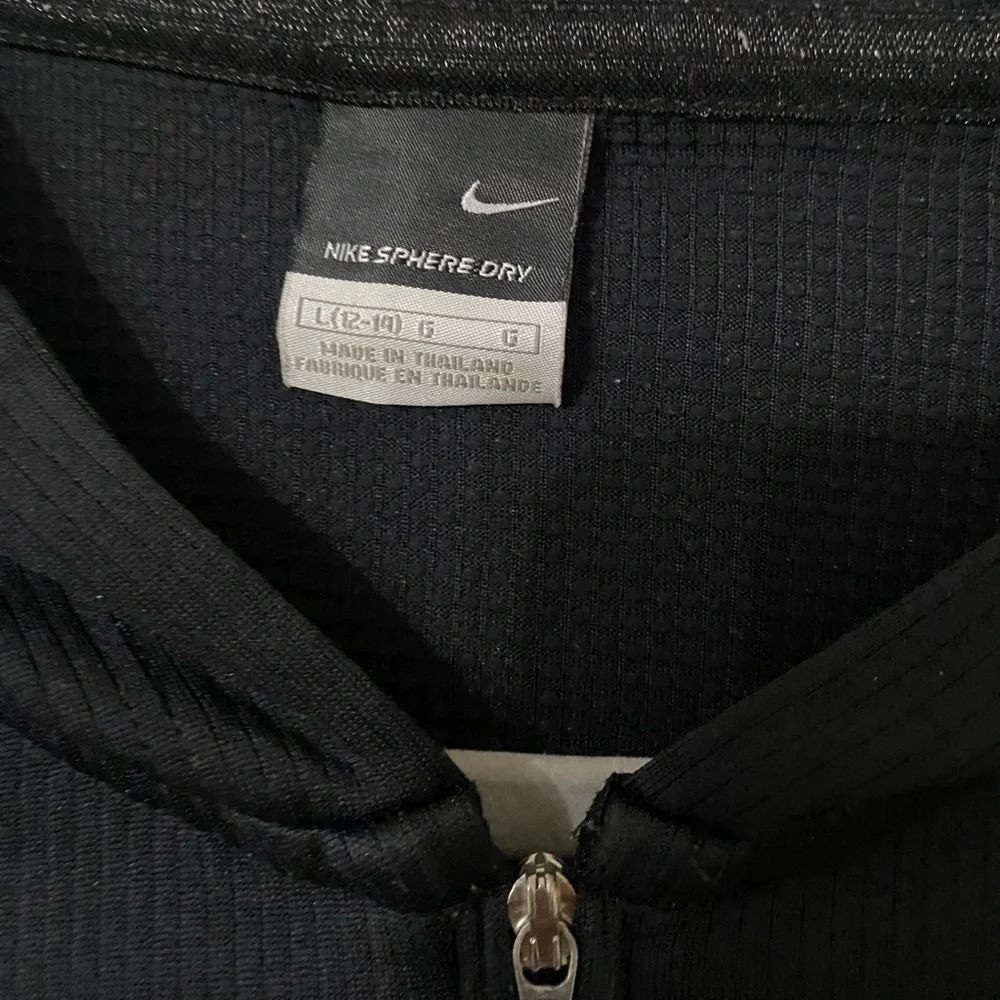 Nike Sphere Dri- Fit Black Zipper Activewear Light Jacket Cropped Hoodie
